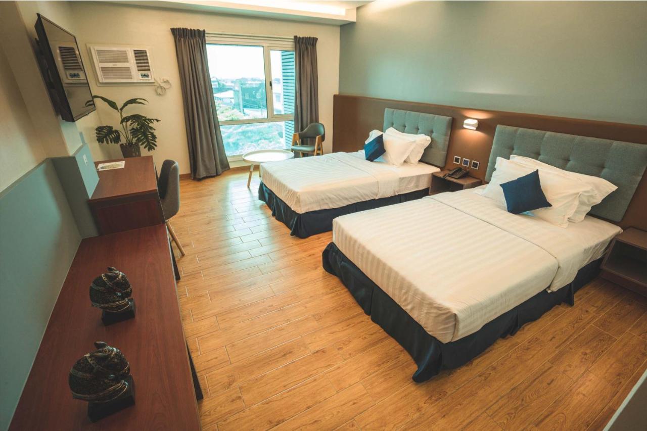 Hotel Henia 2*